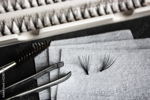 False black eyelashes with instruments on cotton