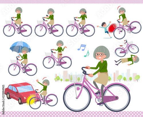 flat type green shirt old women_city cycle