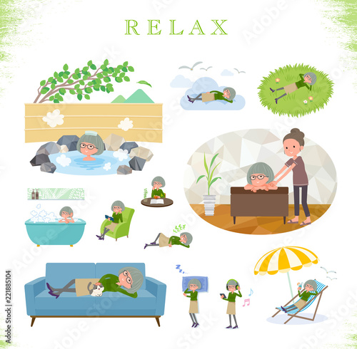 flat type green shirt old women_relax