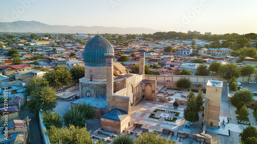 Obraz na płótnie Gur-e-Amir Mausoleum in Central Samarkand, Uzbekistan along the old Silk Road w salonie