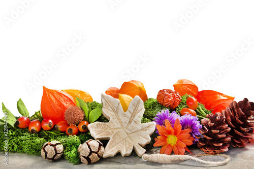 Herbst  -  Dekoration mit Blumen photo