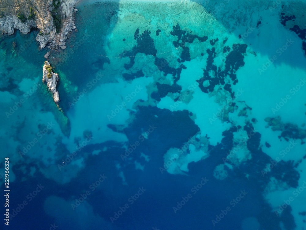 Fototapeta premium Body of blue water in the Mediterranean (Albania) 
