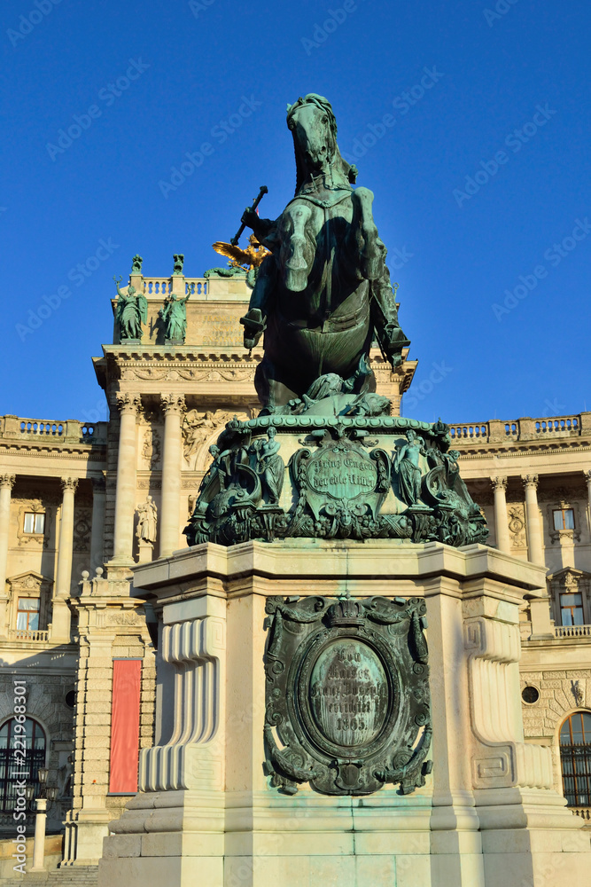 Vienna - Statua dell'Arciduca Carlo d'Austria nella Heldenplatz