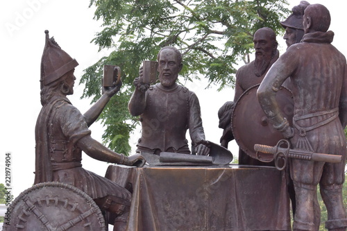 Bohol 2015  血の盟約の銅像 ３