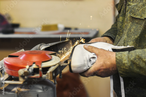 sharpening of the figured skates photo