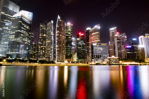 singapore by night © Tahar