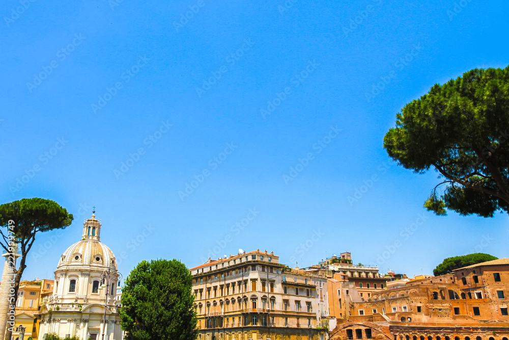 Fototapeta premium View on a historic church in Rome, Italy on a sunny day.