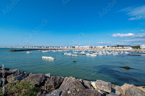 Port of stranding in Pornichet at low tide