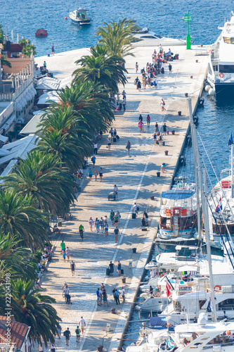 Obraz na płótnie Vue du port de Hvar en Croatie w salonie