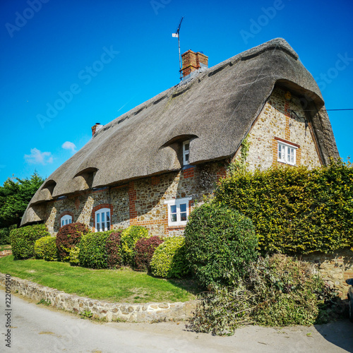 Thatched Cottage English Village House 