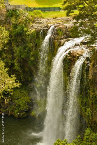 Fototapeta Naklejka Na Ścianę i Meble -  Rainbow falls near Kerikeri