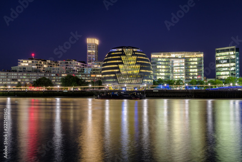 London City Hall and river Thames © Jaroslav Moravcik