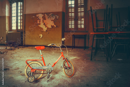 Bicicletta Rossa abbanonata Manicomio di Voghera