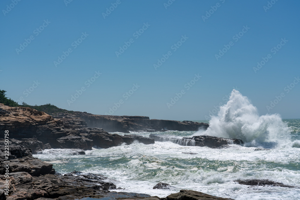 High Waves at Senjojiki, Shirahama, Wakayama, Japan 和歌山白浜 千畳敷の高波