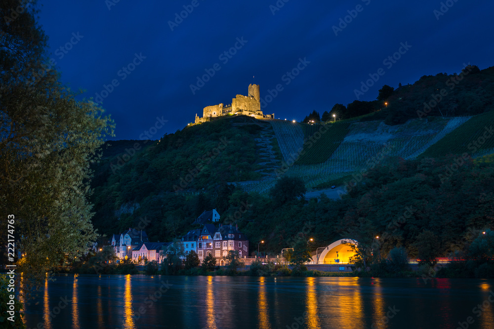 Bernkastel zur blauen Stunde