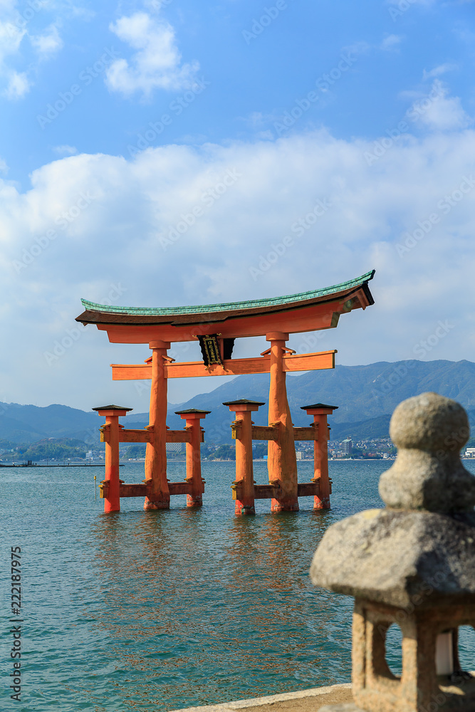 厳島神社の大鳥居 厳島神社の大鳥居