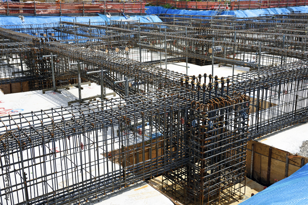 large-scale construction site; reinforcement placing