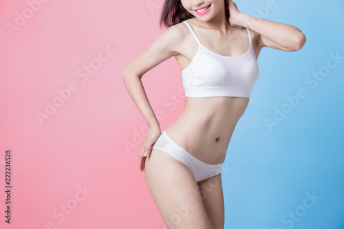 woman show her thin waist © ryanking999