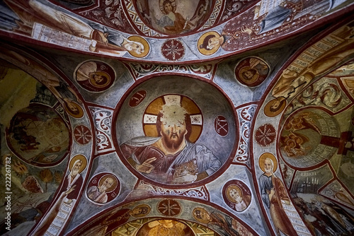 Quadro su tela Göreme, Cappadocia, Turkey - 350 carved Byzantine churches in the Turkish capital of Cappadocia