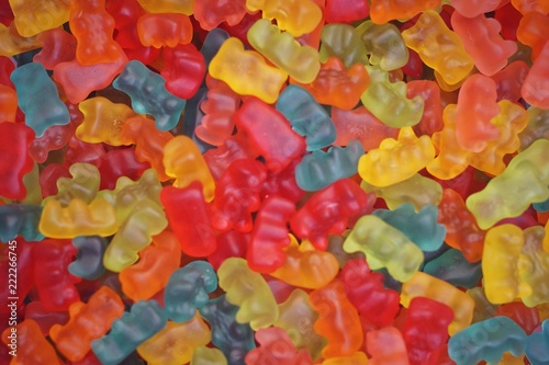 Gomitas de sabores en forma de oso (gomitas de ositos) photo