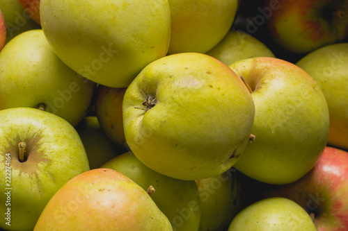 Unbehandelte Äpfel, Bio, Nahaufnahme
