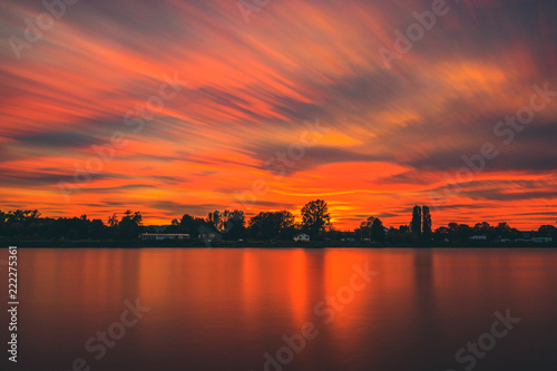 Abenddämmerung am Rheinufer photo