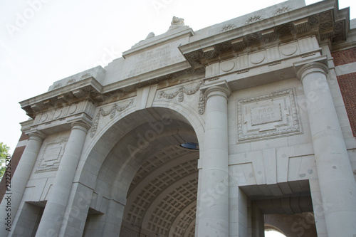 Menin Gate in Ypres photo