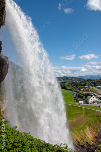 Steinsdalfossen photo