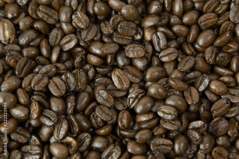 Fototapeta premium The coffee roast beans premium on white background.