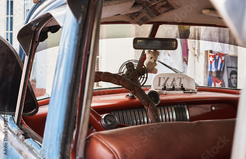 Taxi en Trinidad - Cuba © Dani Rilo