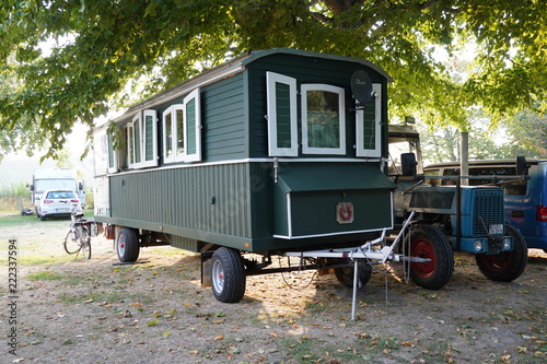 Tinyhouse auf Rädern photo