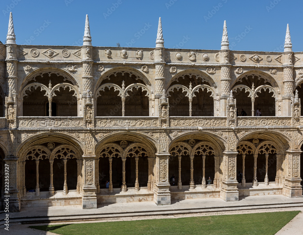 View of the cloister of the Jerónimos Monastery
