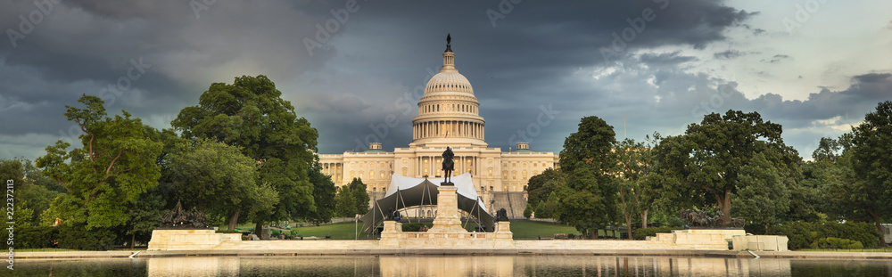 Fototapeta premium United States Capitol and the Senate Building, Washington DC USA