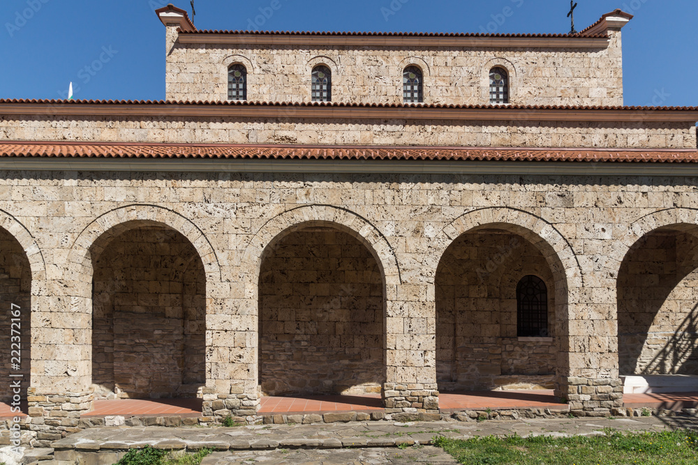 Fototapeta premium Medieval The Holy Forty Martyrs church - Eastern Orthodox church constructed in 1230 in the town of Veliko Tarnovo, Bulgaria