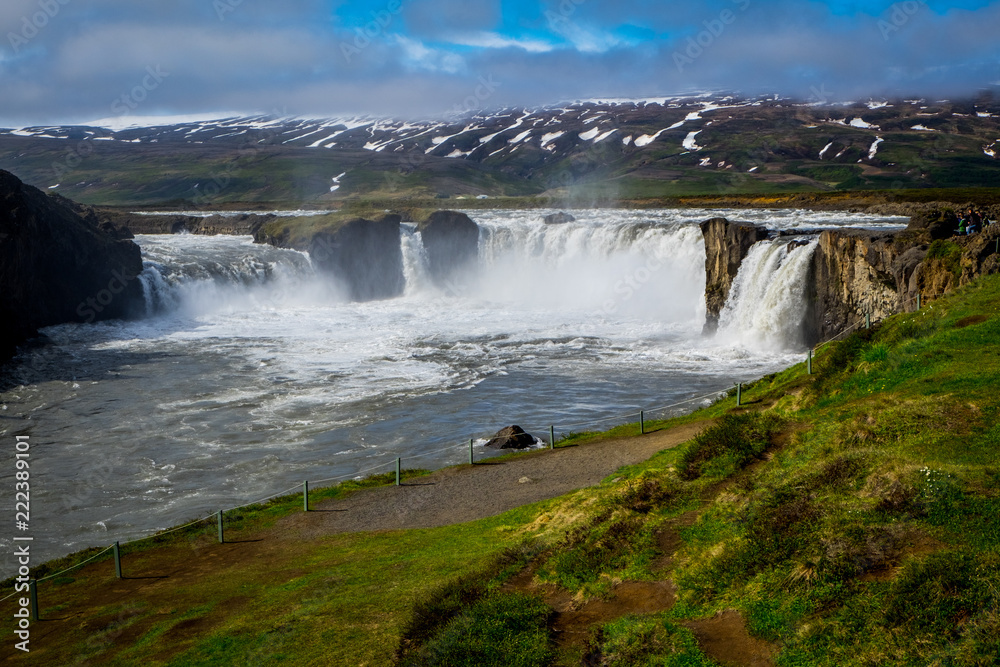 Sunny Godafoss Sunny Godafoss