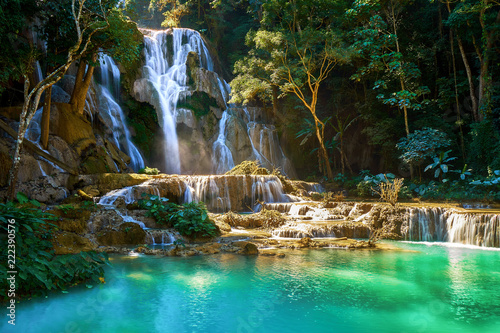 Fototapeta Naklejka Na Ścianę i Meble -  Beautiful Kuang Si Waterfall in Laos 
