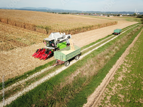 Mais dreschen in Niederbayern