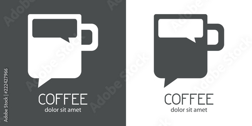 Logotipo COFFEE chat con taza cuadrada en gris y blanco