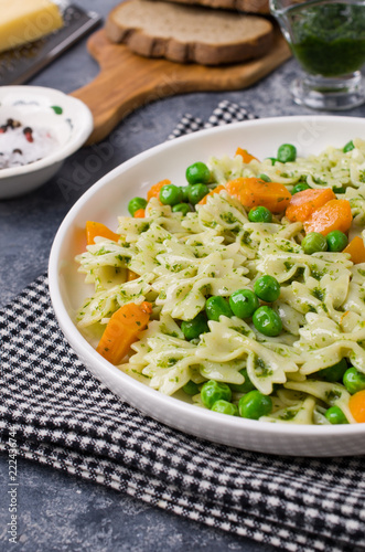 Traditional pasta with vegetables