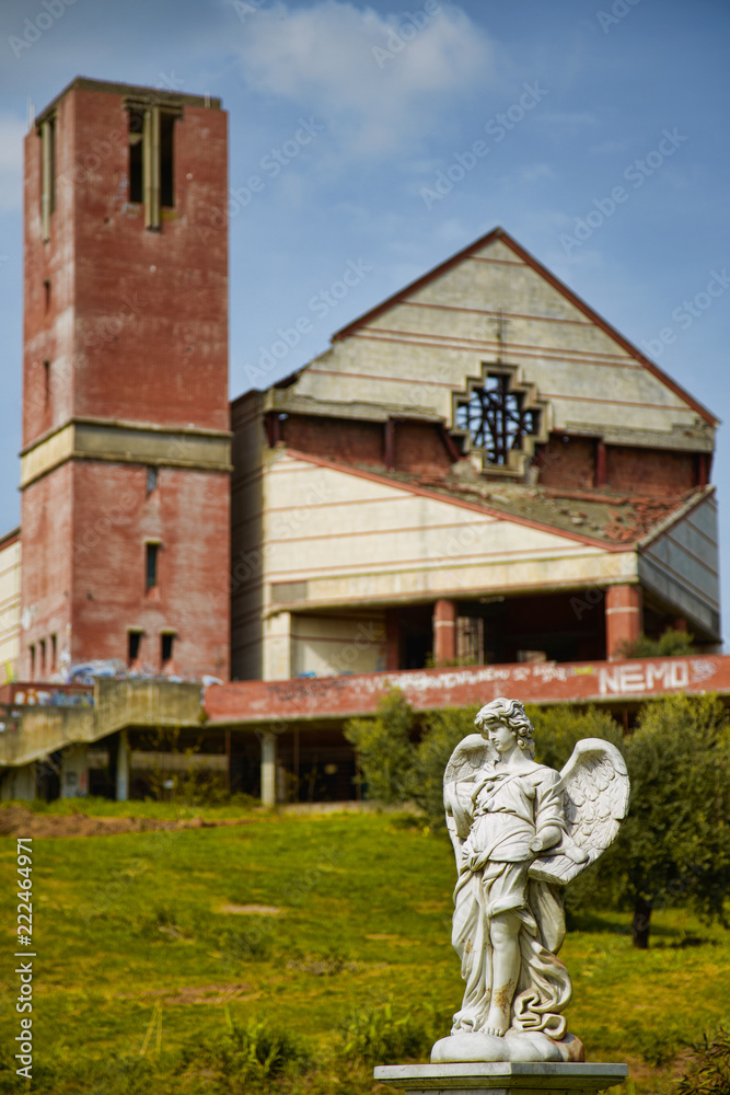 Obraz premium Chiesa Bruciata di Tor Lupara - Fonte Nuova
