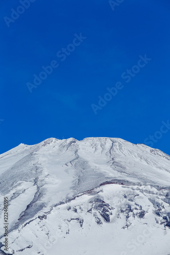 快晴の中の雪の富士山