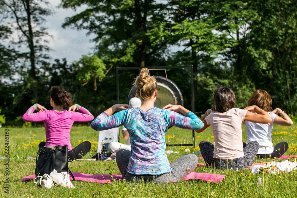 Fototapeta premium Massive yoga practice in nature