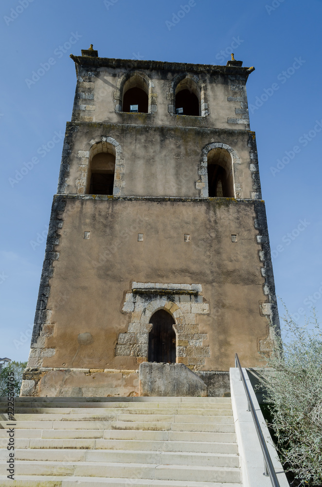 Campanario de la Iglesia de Santa Maria do Olival, Tomar. Centro de Portugal.