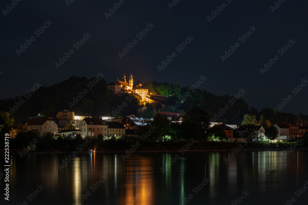 Mariahilfberg bei Nacht in Passau