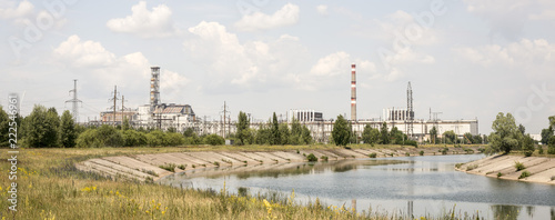 Schilderij op canvas Chernobyl Reactor 4 close up with old sarcophagus
