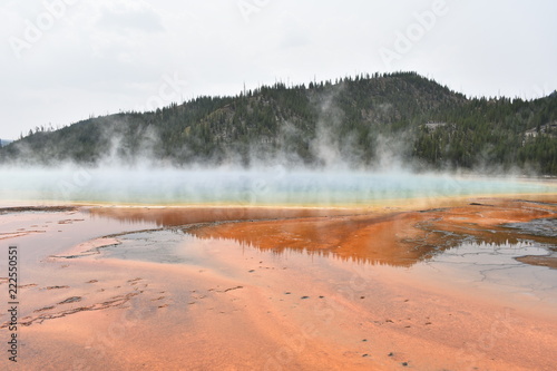Grand Prismatic Spring in yellowstone national park