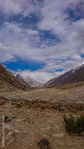 Landscape of K2 trekking trail in Karakoram range, Trekking along in the Karakorum Mountains in Northern Pakistan © khlongwangchao