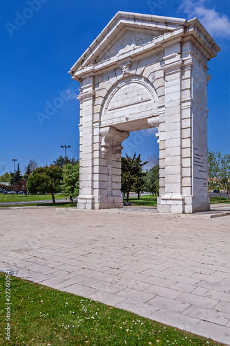 Arco das Portas de Sao Bento Triumphal Arch in Praca de Espanha Square, Lisbon, Portugal. 18th century. Dorian style photo