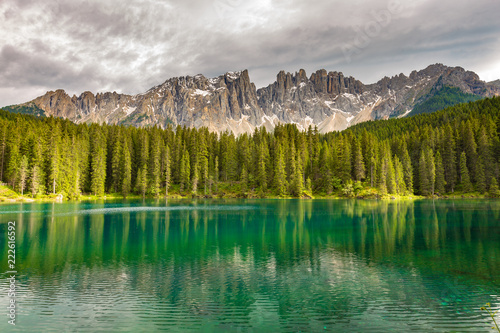 Fototapeta Naklejka Na Ścianę i Meble -  Lake Karersee (Lago di Carezza), South Tyrol, Italy.