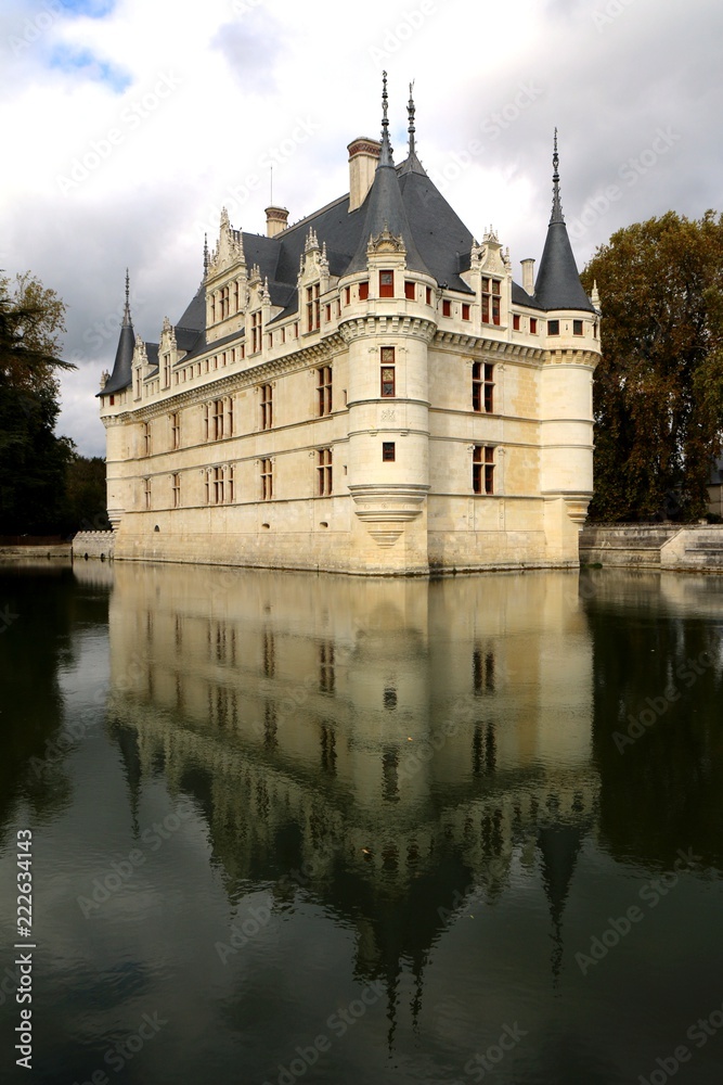 Azay-le-Rideau, france, fortress, castle, tower, architecture, medieval, old, ancient, europe, building, travel, historic, history, lake